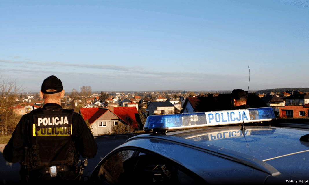 Kierowca Daewoo bez prawa jazdy zatrzymany po dramatycznym pościgu
