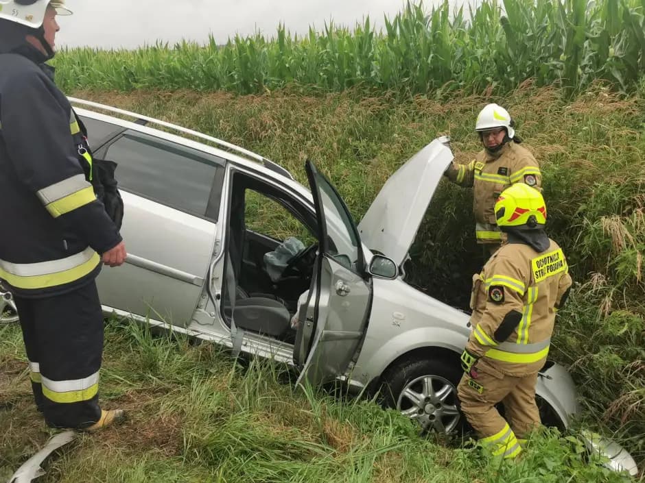 Kierowca nubiry stracił panowanie nad autem na trasie Ligota Mała – Ligota Wielka