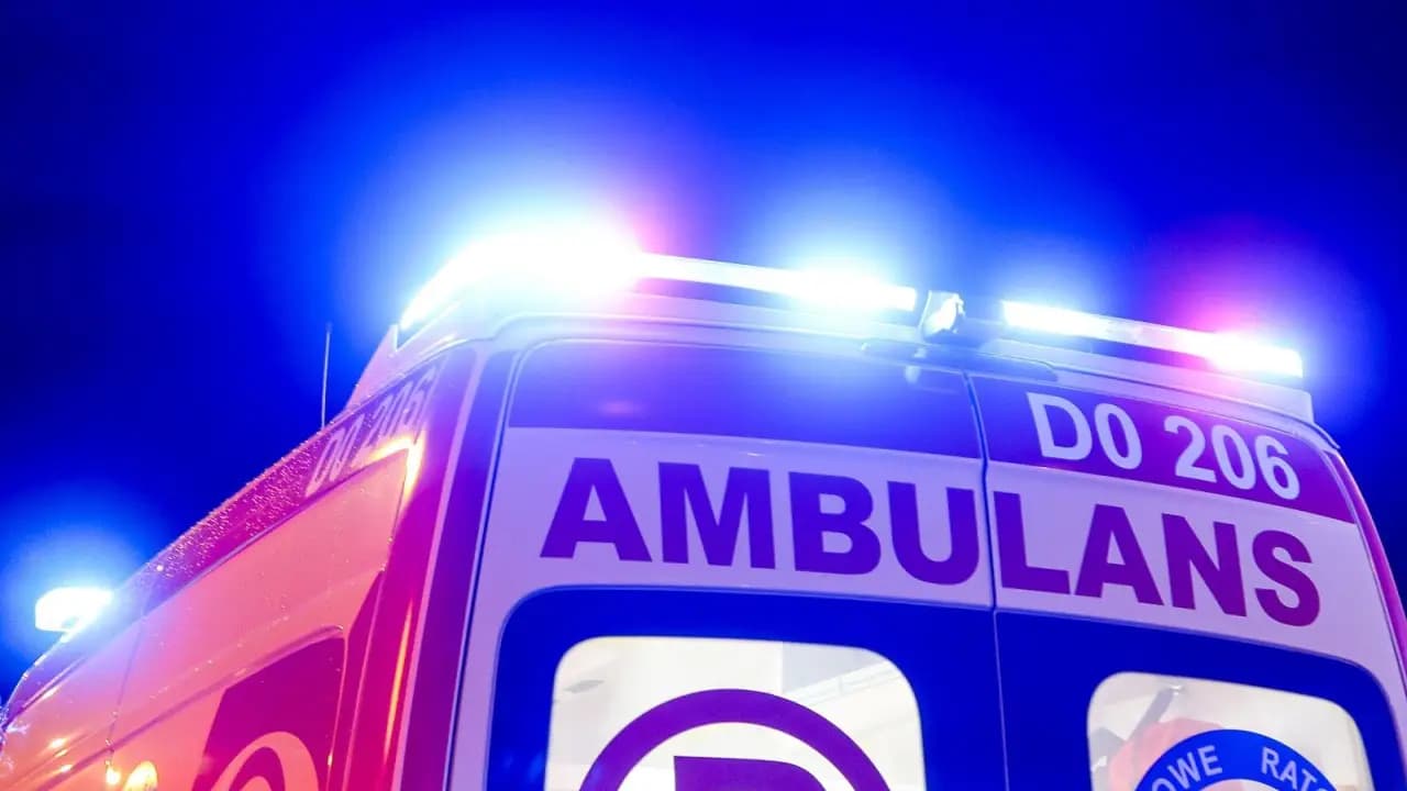 Kierowca uciekł po zderzeniu w Gierałtowie. Poszukuje go policja. Kobieta trafiła do szpitala