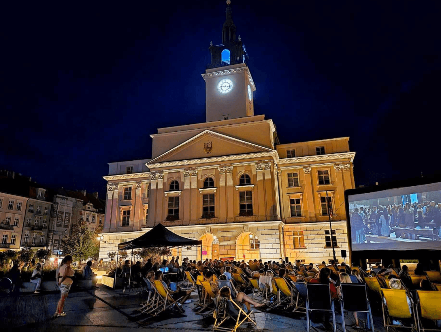 Kino Letnie wraca na Główny Rynek. Miasto ogłosiło repertuar