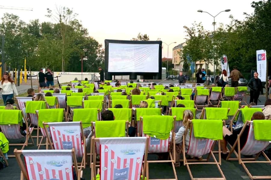 Kino na Leżakach. W czwartek „Szczęki” nad Jeziorkiem Słonecznym