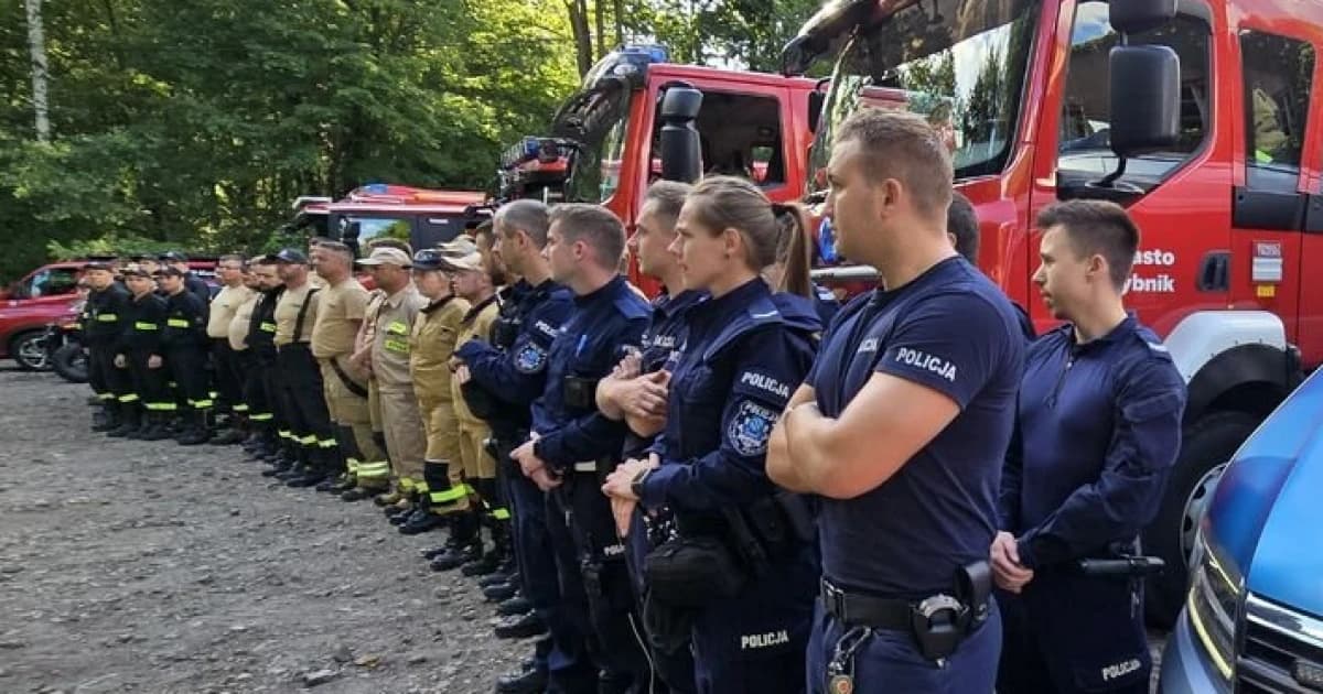Kobieta po awanturze domowej uciekła z dzieckiem do lasu! Na szczęście to tylko scenariusz ćwiczeniowy w Rybniku