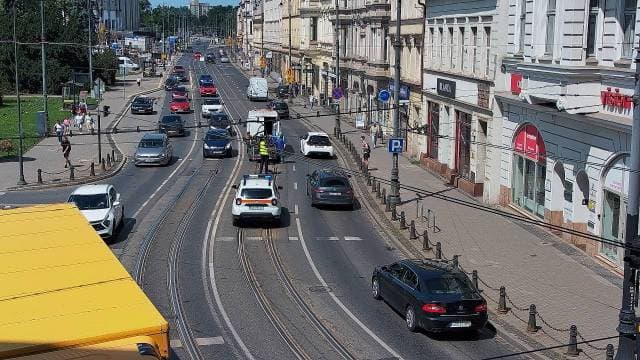 Kolejne utrudnienia dla pasażerów komunikacji miejskiej w Bydgoszczy. Z powodu pękniętej szyny na ul. Mostowej, tramwaje zmieniły swoje trasy.