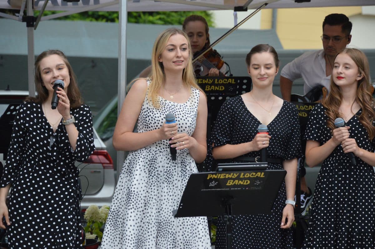 Koncert pieśni powstańczych na Placu Wolności w Grójcu
