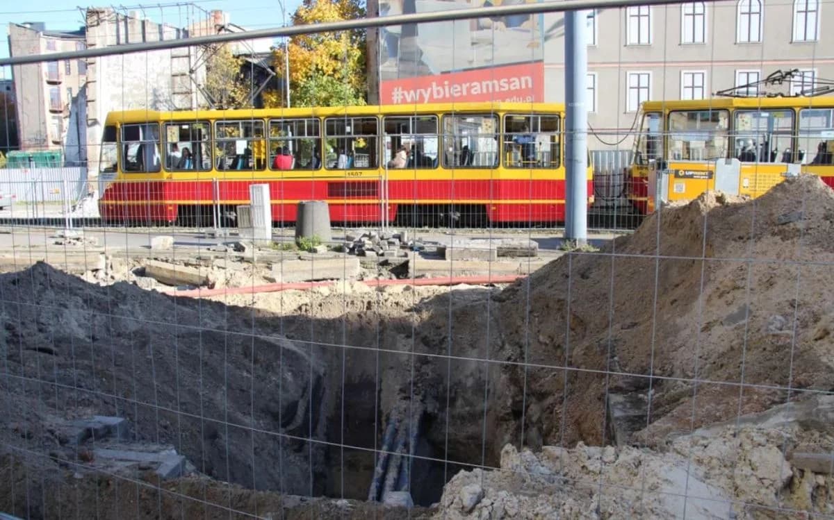 Koniec z wielką blokadą w centrum Łodzi. PKP zapowiada otwarcie ważnego skrzyżowania