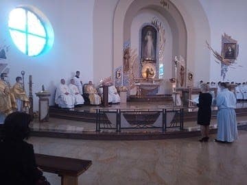 Konsekracja Kościoła Miłosierdzia Bożego na sędziszowskim „Trójkącie”