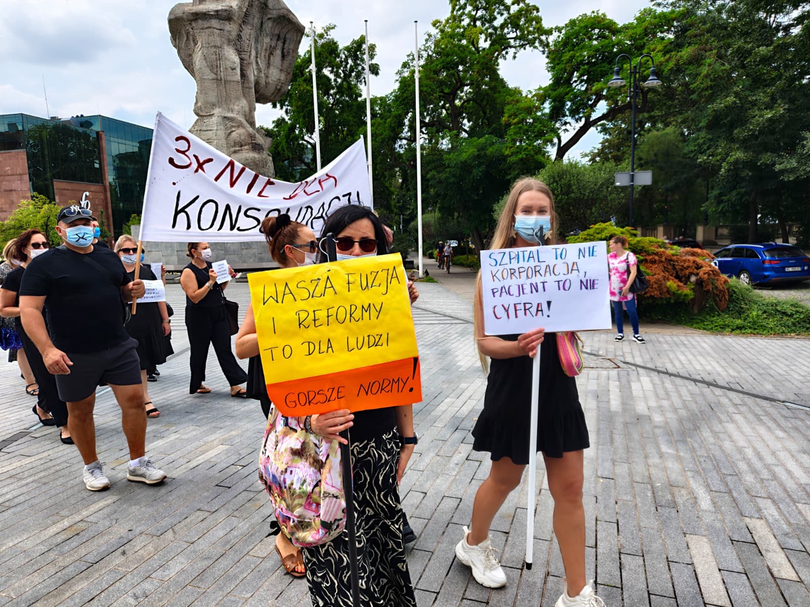 Konsolidacja szpitali. Pracownicy wyszli na protest