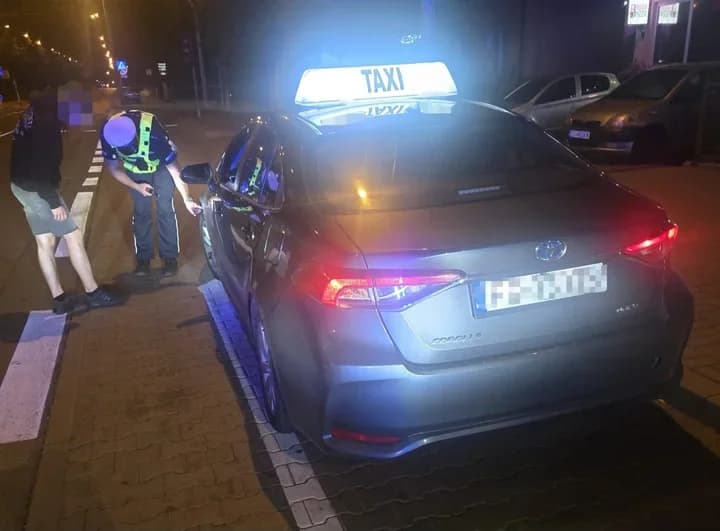 Kontrole taxi w Stargardzie. W 10 przypadkach zatrzymano dowody rejestracyjne