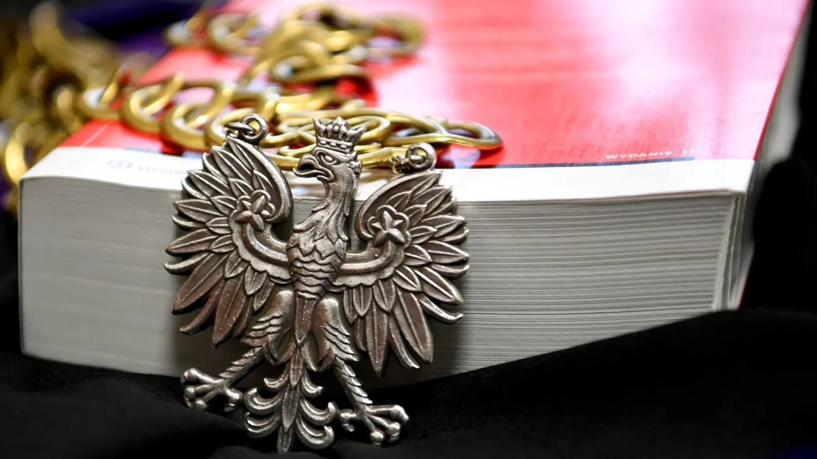Kopnął 11-latka, poszło o kolor skóry. Agresor skazany
