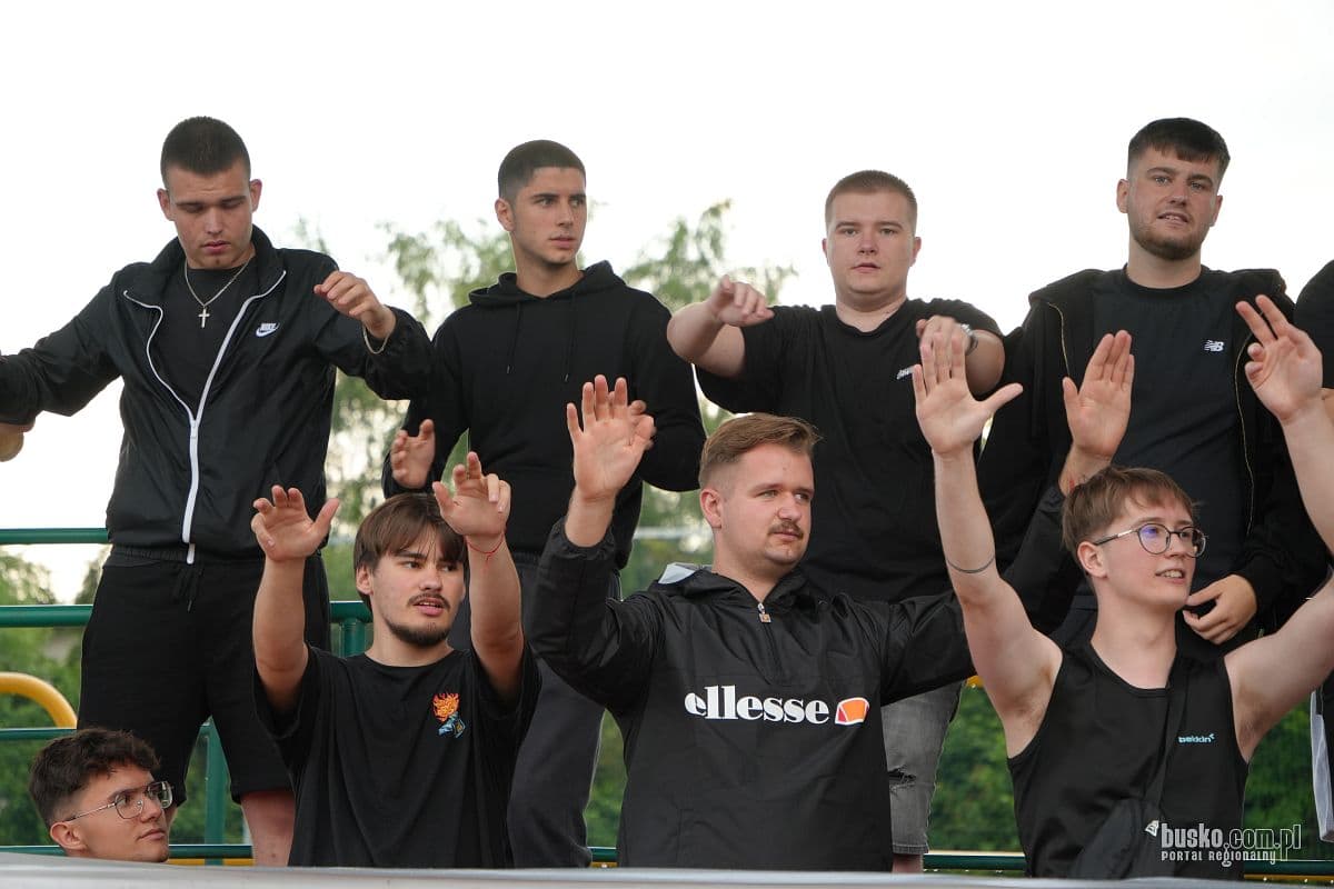 Korona Kielce zagrała sparing w Busku-Zdroju. Zobacz zdjęcia i relację z meczu ze Stalą Rzeszów (foto/video)