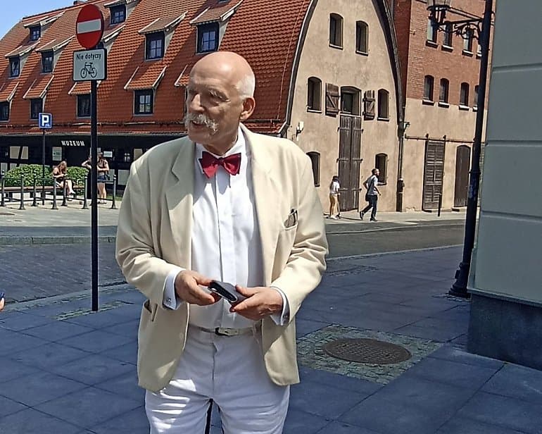 Korwin-Mikke w Bydgoszczy przeciw „lex szarlatan”. Spór o wolność pacjenta