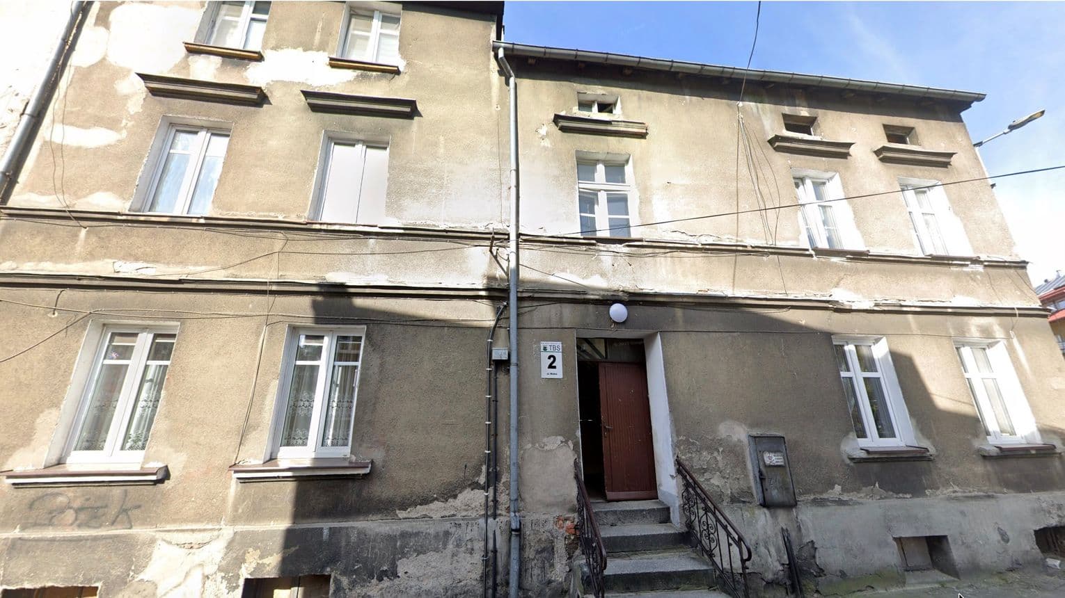 Kościerzyna ociepli 11 komunalnych budynków. Pierwszy jest ten przy Wodnej 2