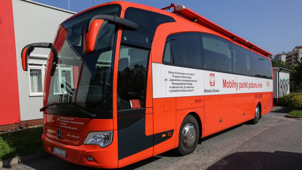 Krwiobus czeka na dawców 20