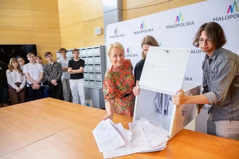 Kto zgarnie pieniądze z tortu wartego 16 mln zł? Trwa weryfikacja głosów w Małopolskim Budżecie Obywatelskim
