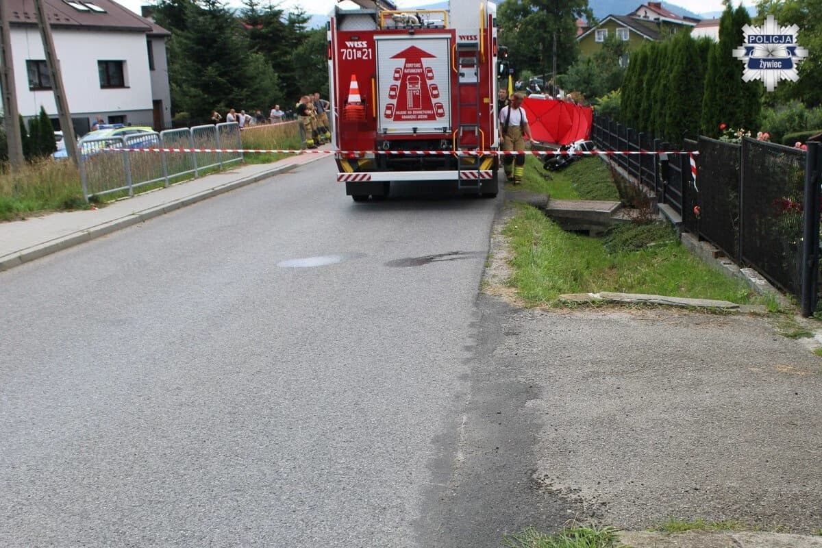 Lipowa: 46-letni motocyklista zginął po uderzeniu w przepust