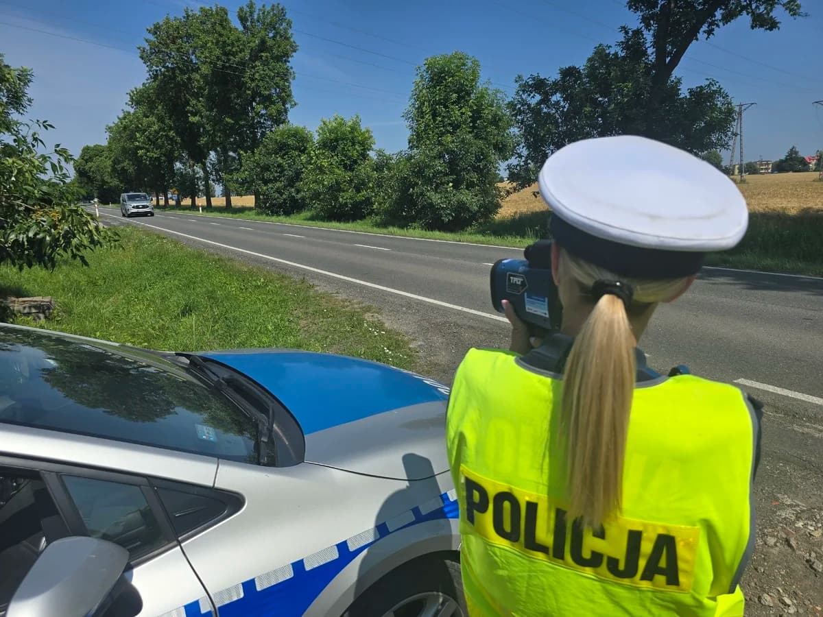 Lubliniec: Policja skontrolowała 34 pojazdy, wystawiła 28 mandatów za prędkość