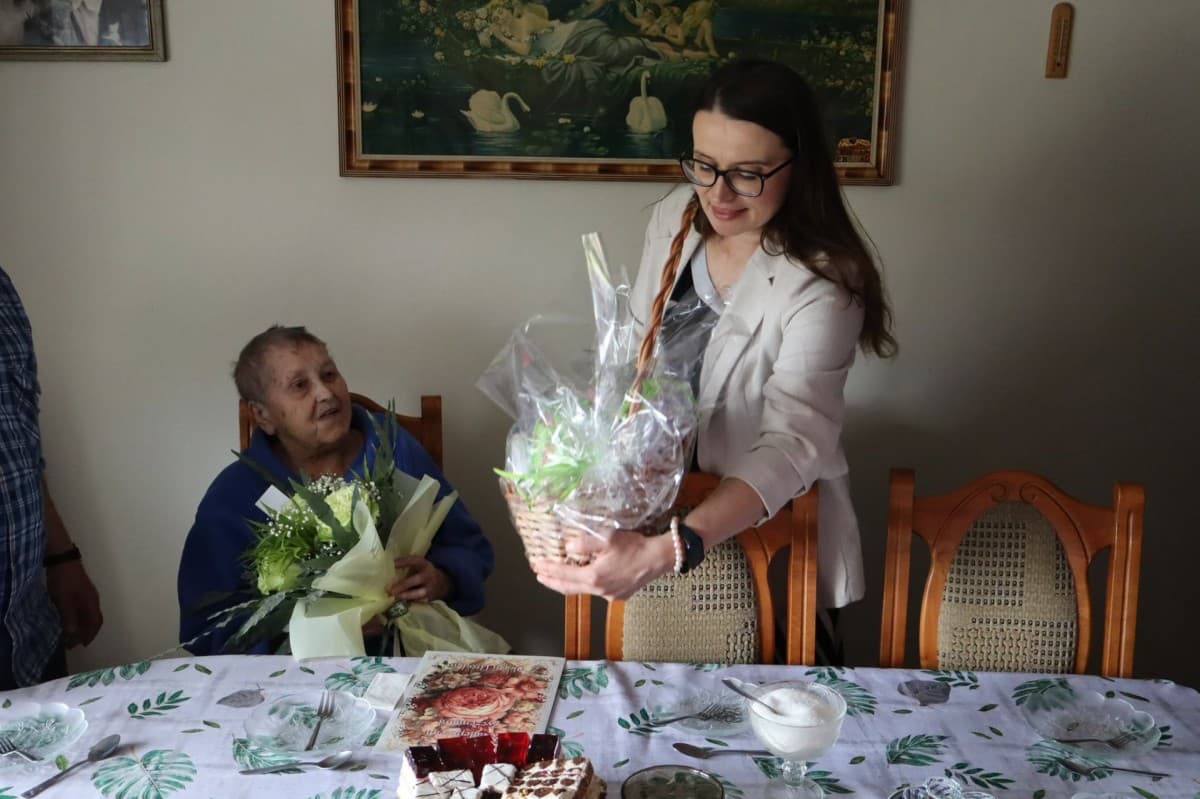 Ma 102 lata. Najstarsza mieszkanka gminy Krzymów świętuje