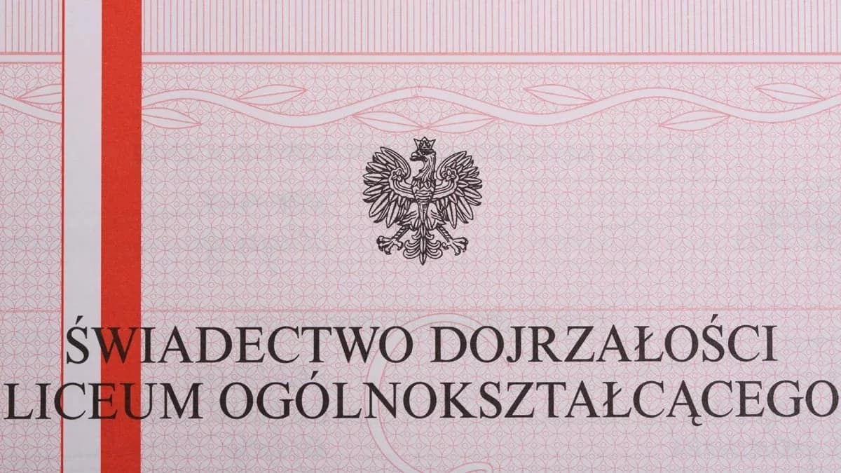 Maturzyści z Pępowa, gra jest warta świeczki! Ruszył coroczny konkurs świadectw