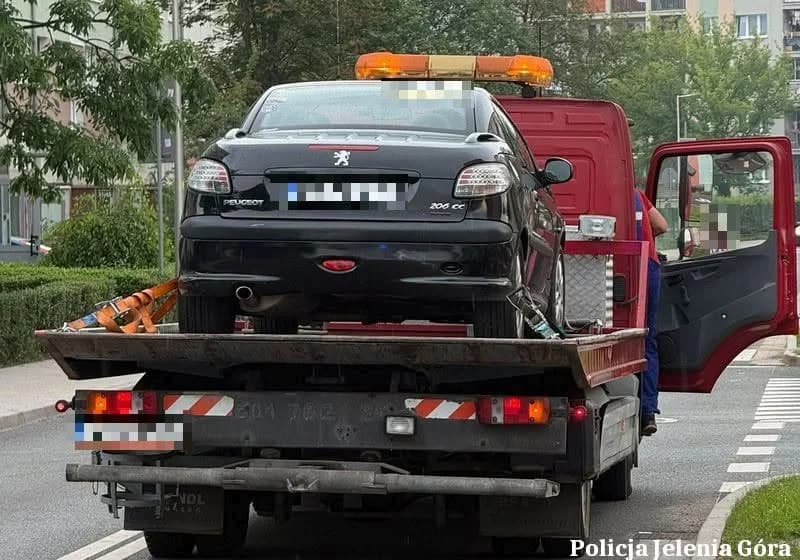 Miał cztery zakazy prowadzenia pojazdów. Zatrzymali go jeleniogórscy policjanci!