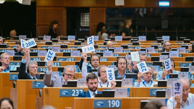 Miasta i regiony wzywają UE do zabezpieczenia środków na walkę ze zmianami klimatu