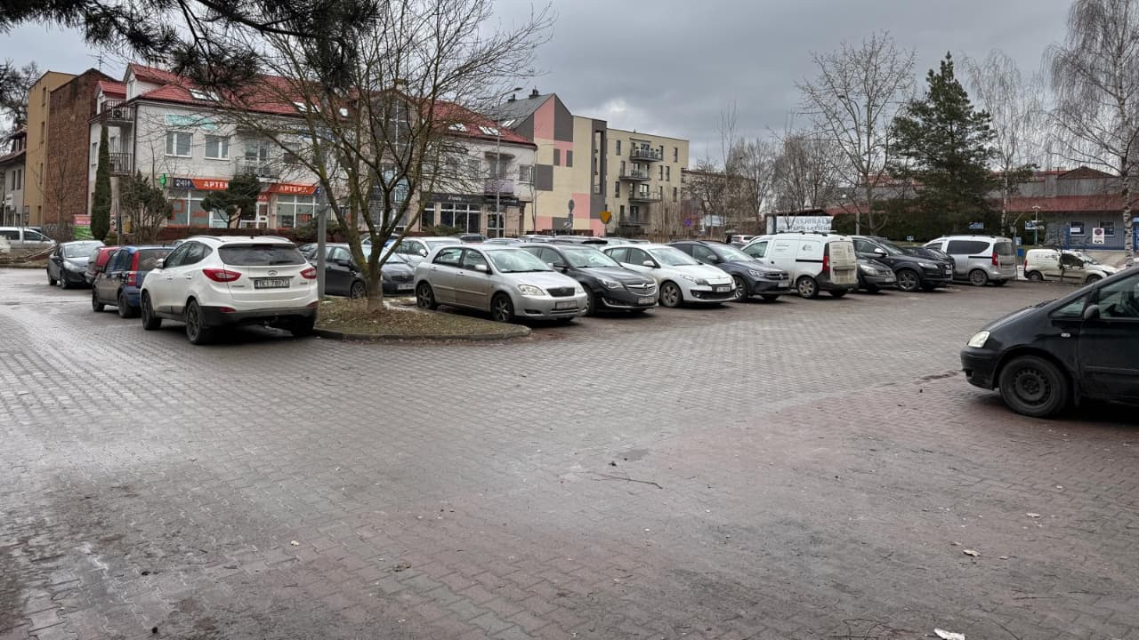 MIASTO Parking przy Kościuszki bez dzierżawcy, przez kilka dni zaparkujesz tu za darmo