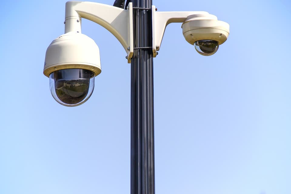 Miejski monitoring znowu pomógł złapać wandali