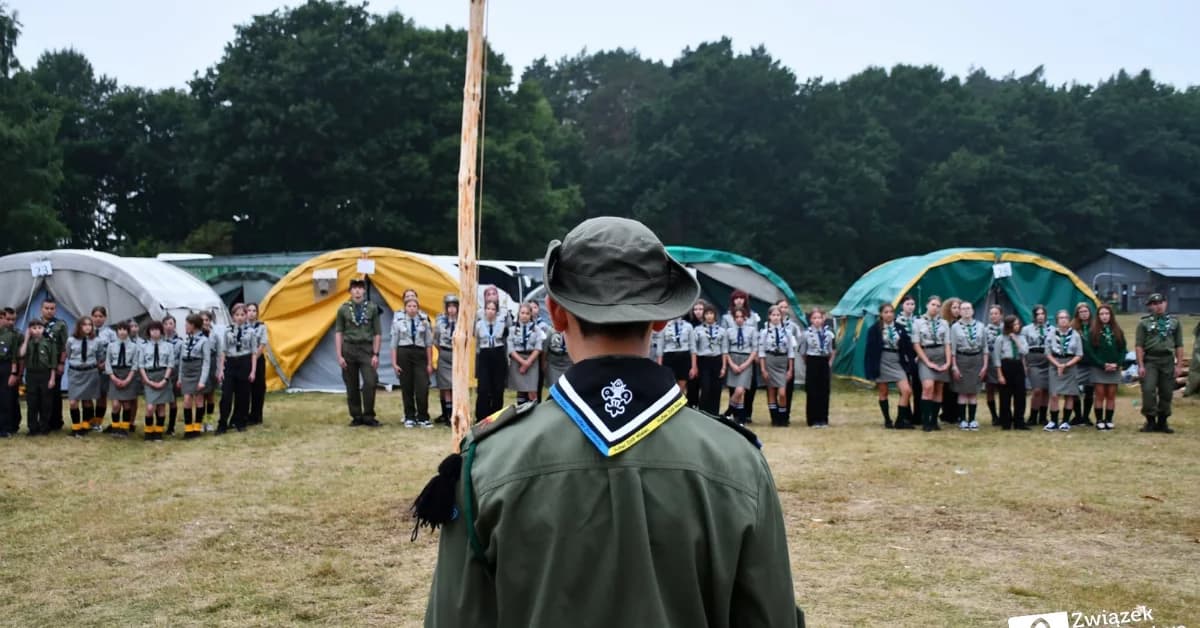 Mieleccy harcerze ponownie rozbili obóz nad Bałtykiem. Lato spędzają na „Słonecznej Polanie”