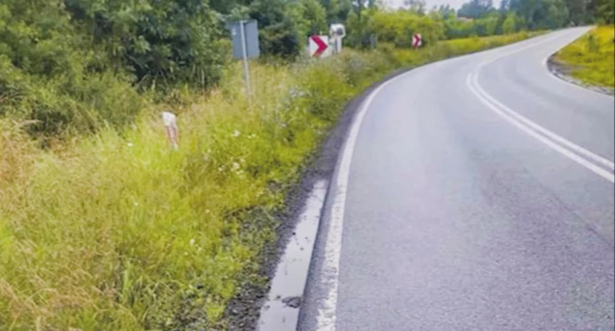Mieszkańcy Łopacianki czekają na chodnik przy DK 76