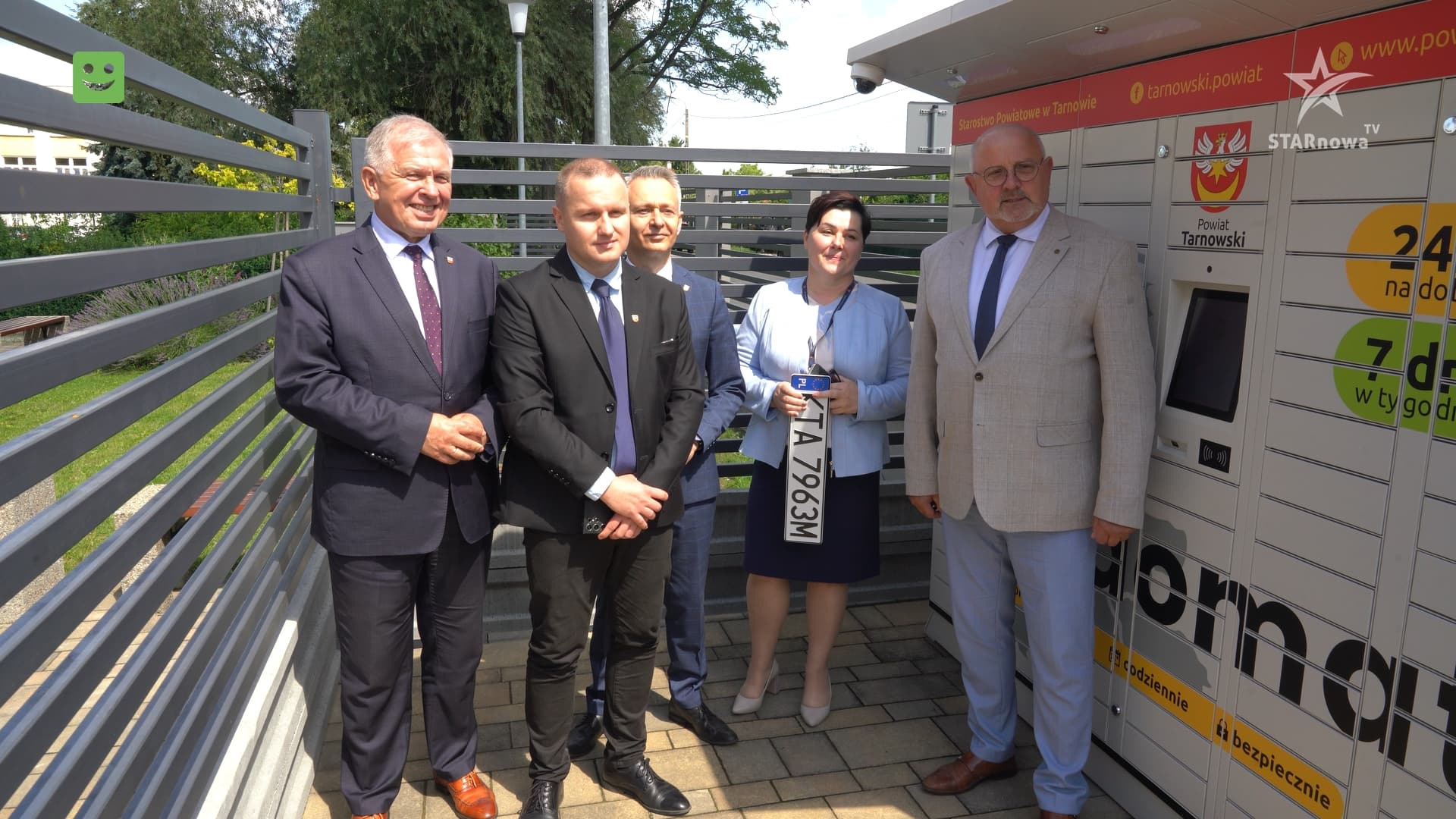 Mieszkańcy powiatu tarnowskiego mogą już odbierać dokumenty do pojazdu i rejestracje z urzędomatu