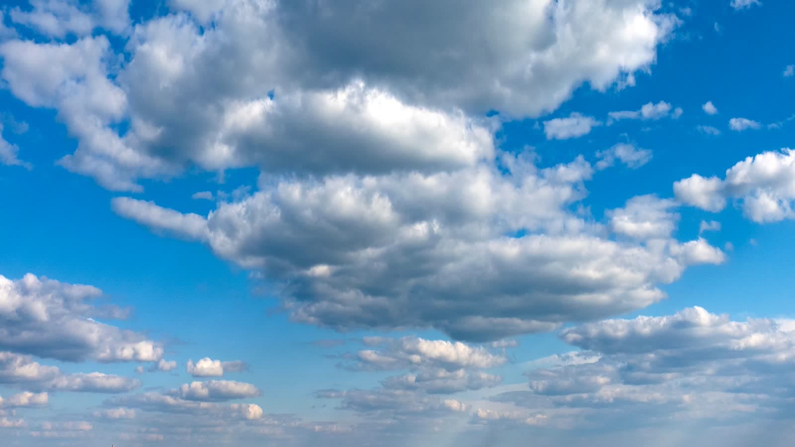 Mikrobalony stratosferyczne nad Polską. Wojsko zapowiada szkolenie