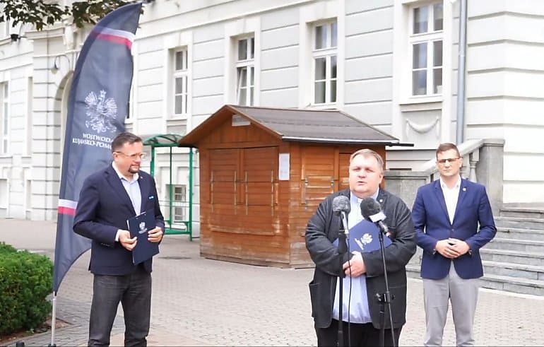 Milion złotych dla organizacji społecznych. Pomoc trafi do seniorów, osób bezdomnych i rodzin
