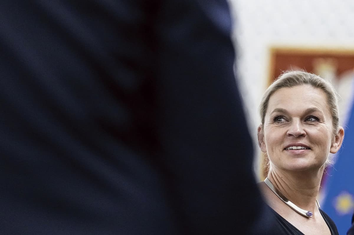 Minister Nowacka lekceważy prawo