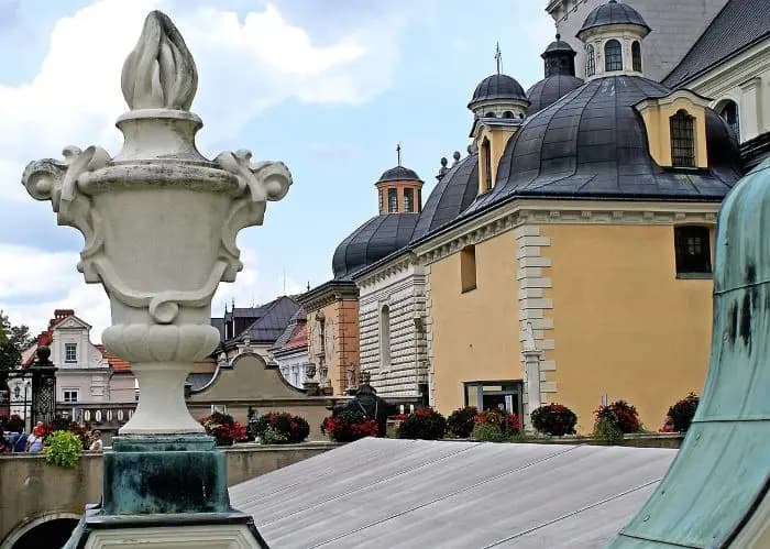 Mniej alkoholu, więcej stresu. Raport pokazuje nowe zagrożenia młodzieży