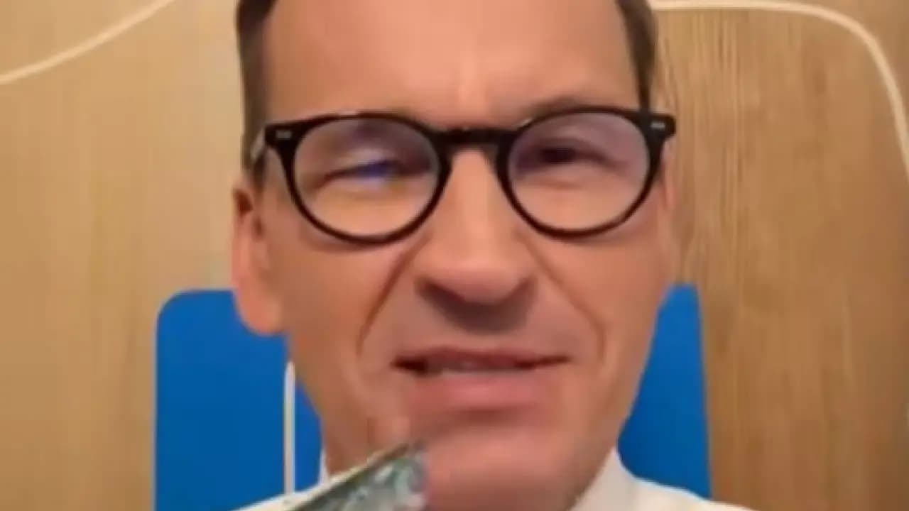 Morawiecki nabrał się na chiński Bolesławiec. Apeluje o wspieranie polskich firm. To akurat dobrze