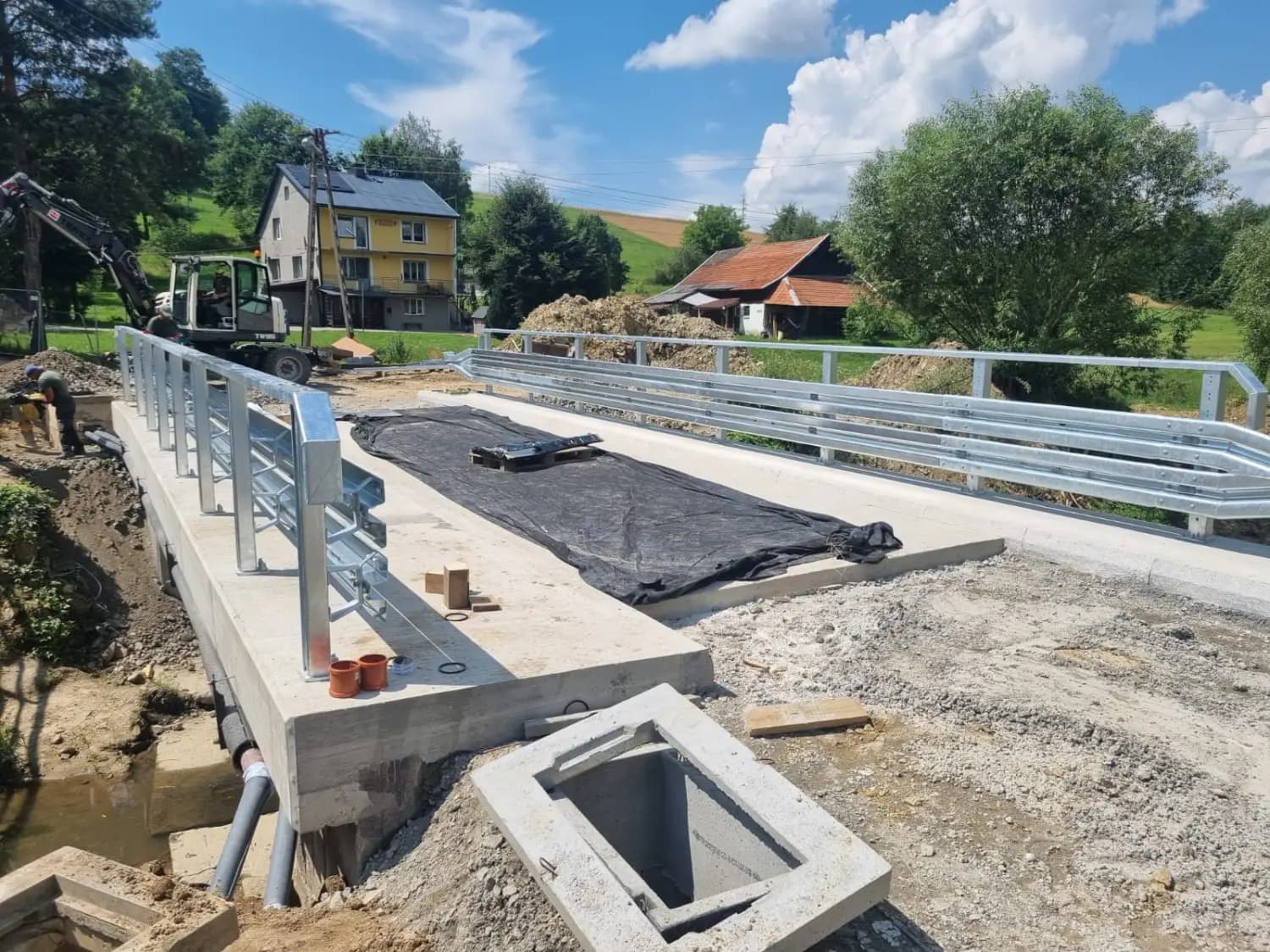 Most do cmentarza w Korzennej coraz bliżej ukończenia. Prace mogą zakończyć się jeszcze w lipcu