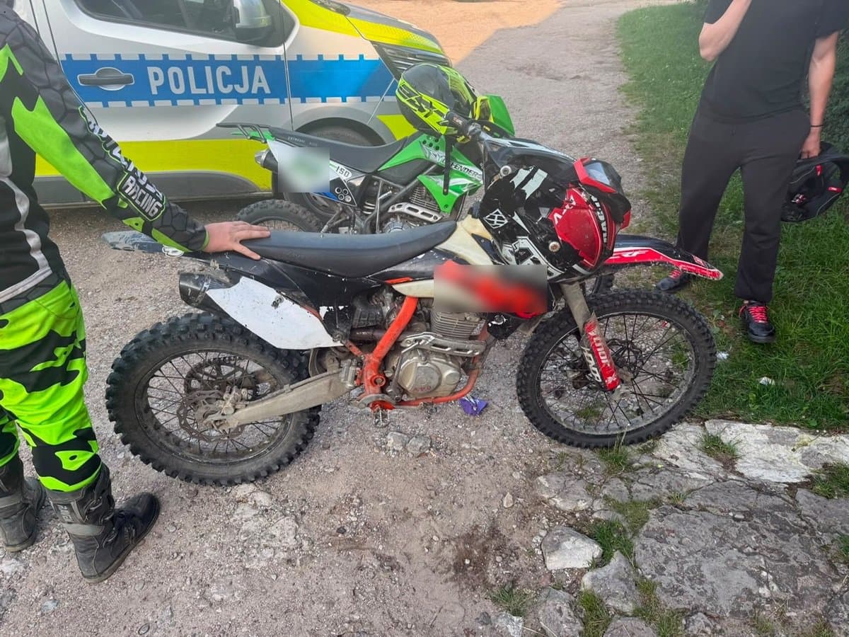 Motocykle bez świateł, nastolatkowie bez uprawnień. Policja przerwała niebezpieczną jazdę