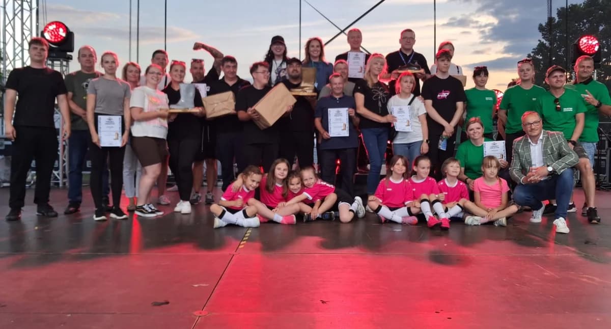 Muzyka, folklor i rodzinna atmosfera. Festiwal Pod Zaporą przyciągnął tłumy do Brodów