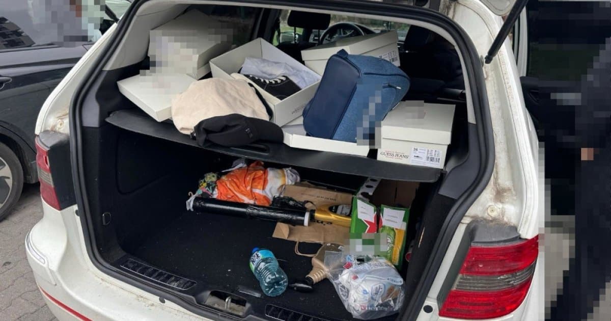 Najpierw okradli bus kuriera, potem sklep. Policja zatrzymała dwóch recydywistów