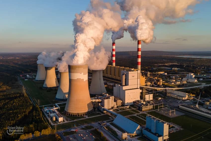 Największa elektrownia w Polsce niemalże cała stanęła. W jednej sekundzie zgasły światła