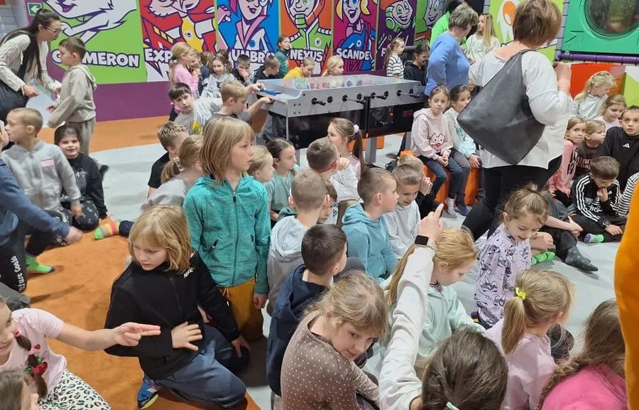 Nauka, zabawa i kiełbaski z ogniska. Tak wyglądały półkolonie w Kalwarii