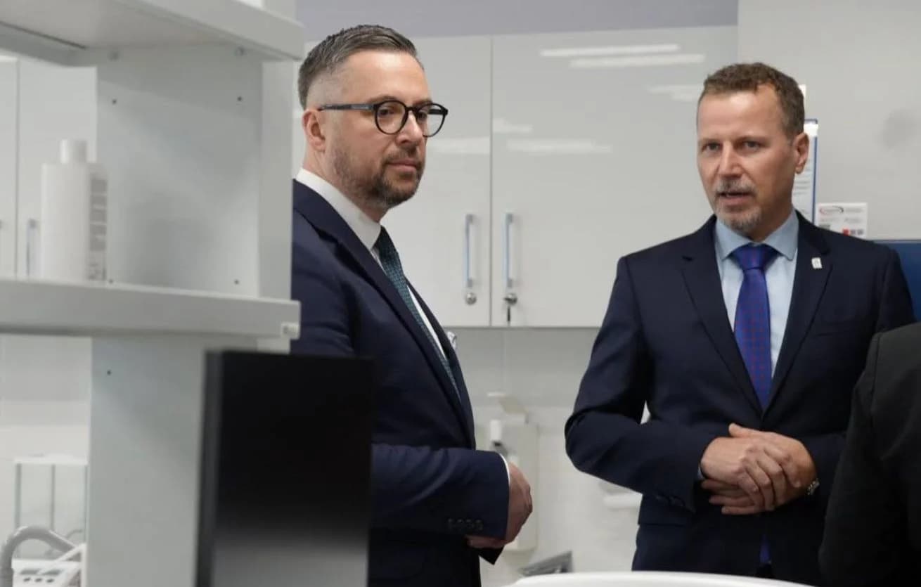 NEWS DNIA. Droga do uniwersytetu w Płocku stoi otworem! Akademia Mazowiecka spełniła najważniejszy warunek – minister nauki ocenił ją na wymarzone A i B+