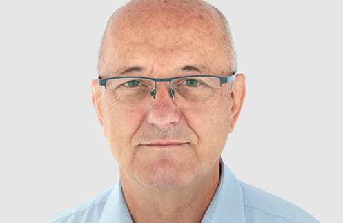 Nie sztuczna, tylko udawana
