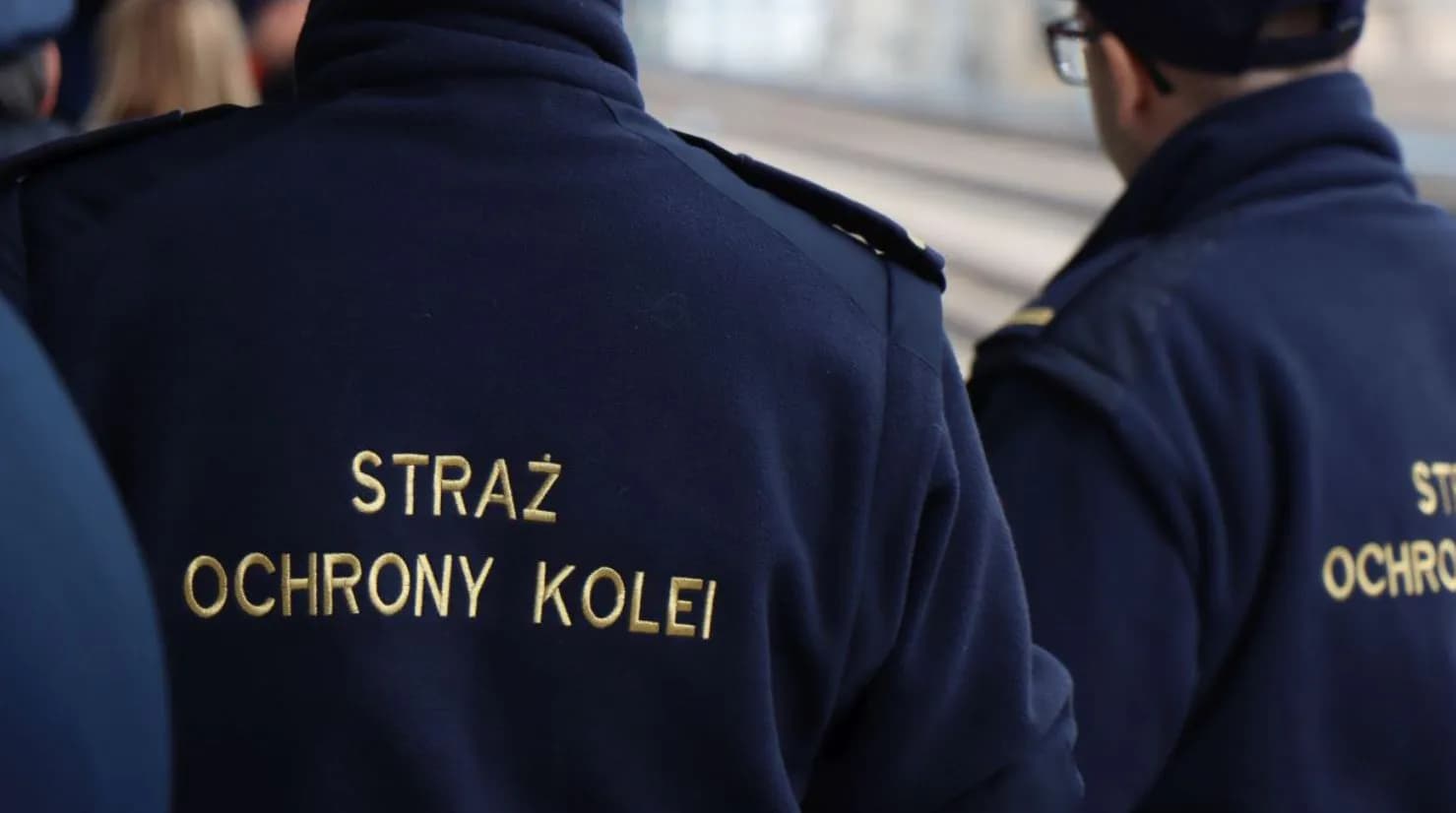 Niecodzienna akcja ratunkowa w Krakowie. 79-latek utknął w windzie na stacji Kraków Bieżanów