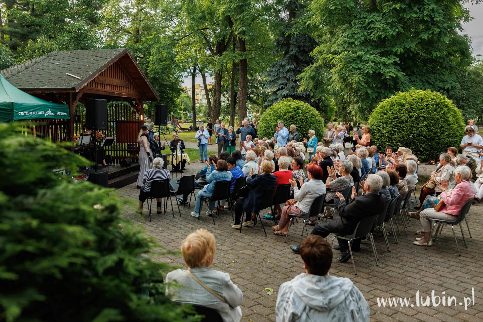Niedzielny koncert w plenerze