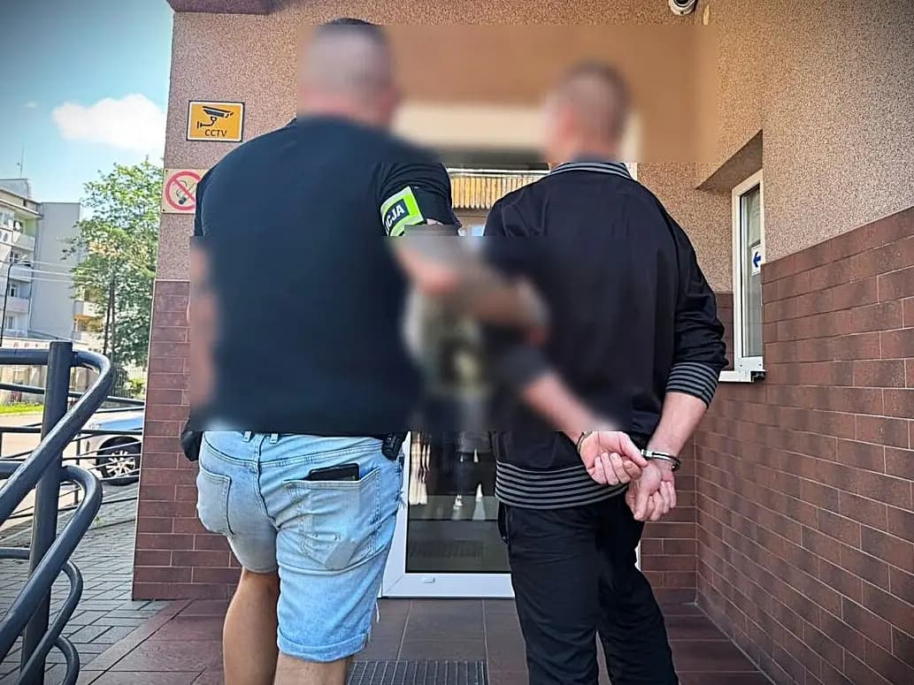 Nietrzeźwy kierowca z dożywotnim zakazem prowadzenia pojazdów zatrzymany przez policję