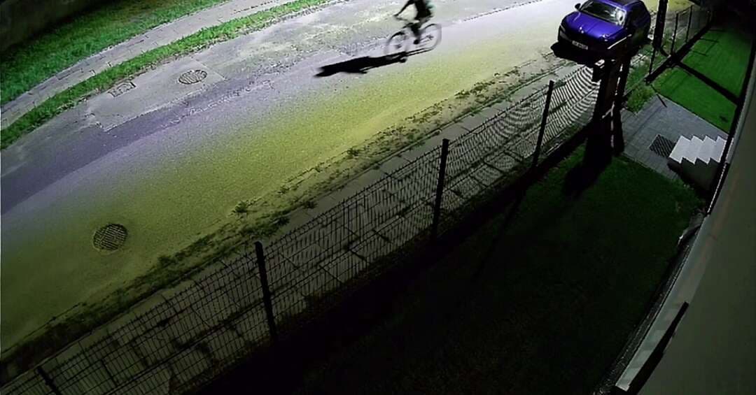 Nocą sklepy sportowe zamknięte, więc rower i buty… ukradł!