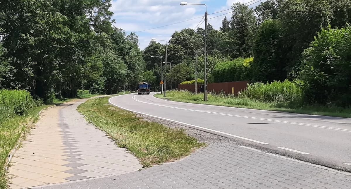 Nowa ścieżka pieszo-rowerowa przy ul. Żeromskiego w Otwocku. Ruszył przetarg na długo wyczekiwaną inwestycję