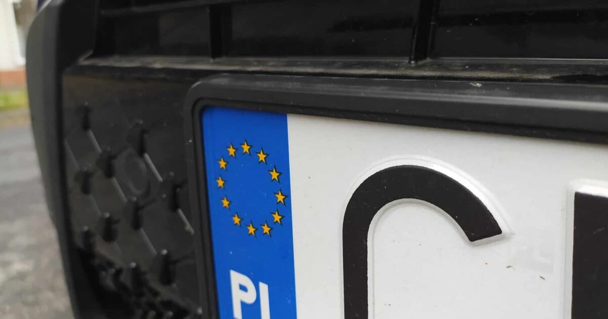 Nowe tablice rejestracyjne. Kierowcy będą je widywać coraz częściej