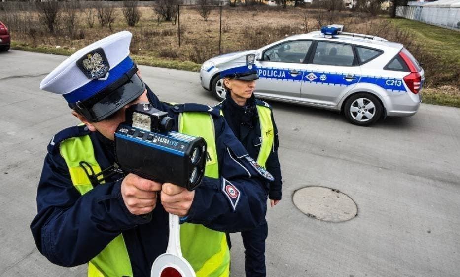 NOWE128 km/h przez Siedlec. Stracił prawko, dostał wysoki mandat i 15 punktów