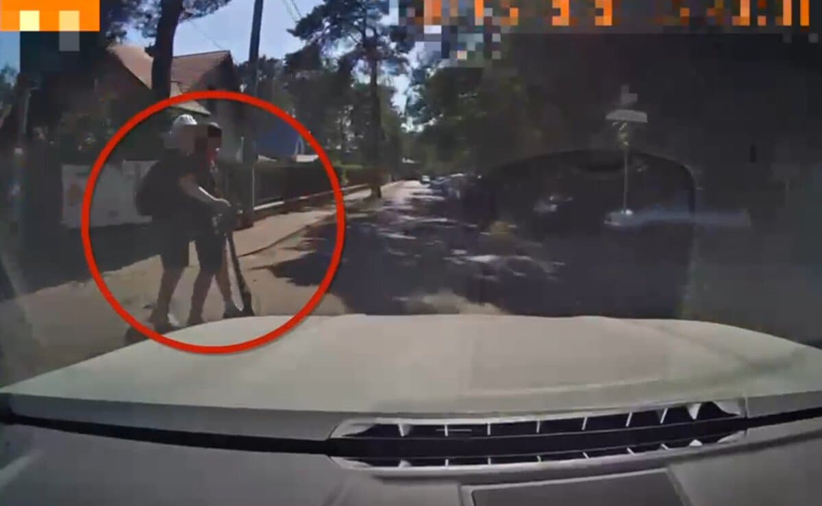 NOWENastolatki wjechały hulajnogą wprost pod koła BMW. Zobacz szokujące wideo